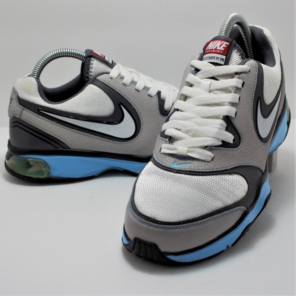Nike Air Compete TR Women’s  Sneakers Size 8